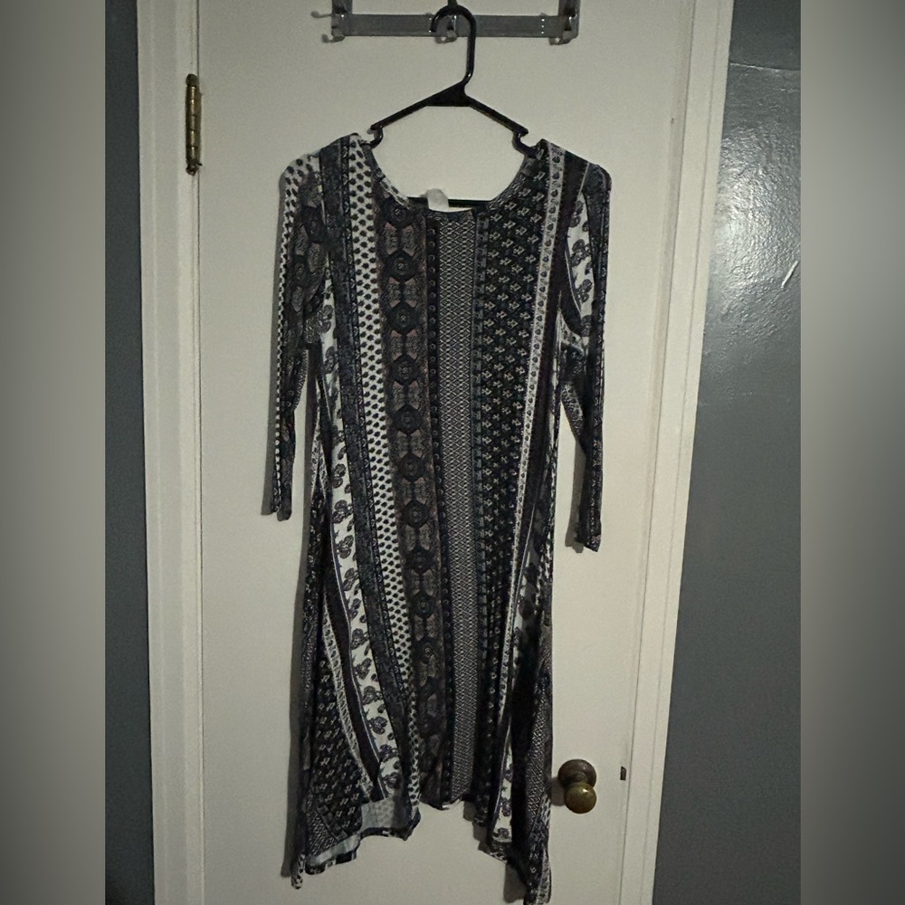 Honey and Lace Black and White Sheath Dress 3/4 Sleeve Crew Neck